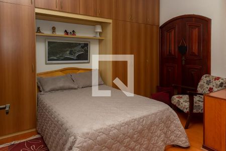 Casa de condomínio para alugar com 351m², 4 quartos e 3 vagasQuarto 2 - Suíte