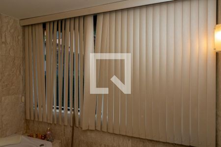 Casa de condomínio para alugar com 351m², 4 quartos e 3 vagasBanheiro suite 3