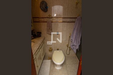 Casa de condomínio para alugar com 351m², 4 quartos e 3 vagasBanheiro suite 3