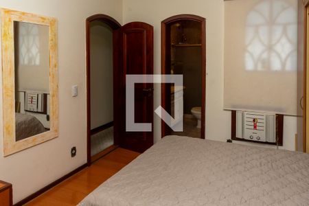 Casa de condomínio para alugar com 351m², 4 quartos e 3 vagasQuarto 2 - Suíte