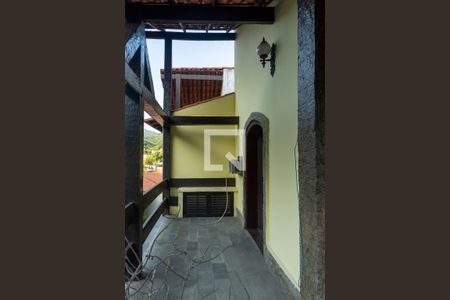 Casa de condomínio para alugar com 351m², 4 quartos e 3 vagasVaranda Suite 1