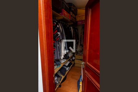 Casa de condomínio para alugar com 351m², 4 quartos e 3 vagasQuarto 3 - Suíte / Closet