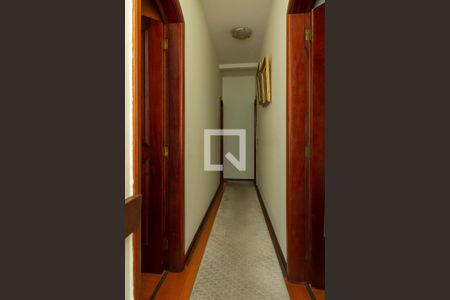 Casa de condomínio para alugar com 351m², 4 quartos e 3 vagasCorredor dos Quartos