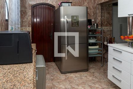 Casa de condomínio para alugar com 351m², 4 quartos e 3 vagasCozinha - Armários