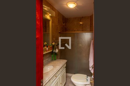 Casa de condomínio para alugar com 351m², 4 quartos e 3 vagasBanheiro suite 2