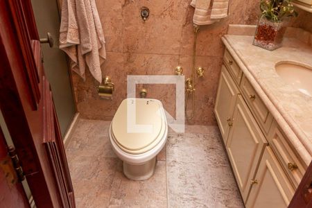 Casa de condomínio para alugar com 351m², 4 quartos e 3 vagasBanheiro suite 1