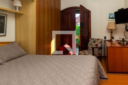 Casa de condomínio para alugar com 351m², 4 quartos e 3 vagasQuarto 2 - Suíte