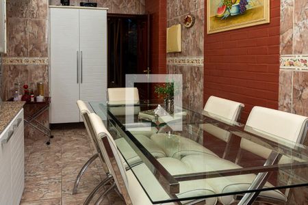 Casa de condomínio para alugar com 351m², 4 quartos e 3 vagasCozinha - Armários