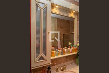 Casa de condomínio para alugar com 351m², 4 quartos e 3 vagasBanheiro suite 2