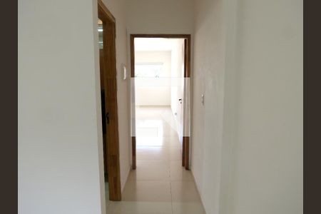 Corredor de apartamento para alugar com 1 quarto, 62m² em São Domingos, São Paulo