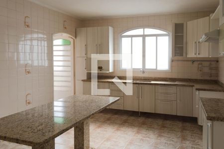 Casa à venda com 215m², 3 quartos e 1 vagaCozinha