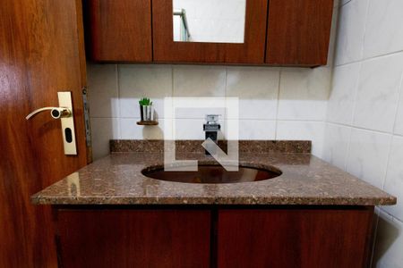 Casa à venda com 215m², 3 quartos e 1 vagaBanheiro Social