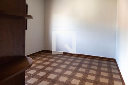 Casa à venda com 215m², 3 quartos e 1 vagaQuarto 2