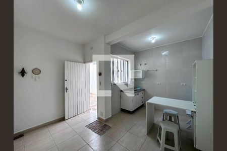 Sala/cozinha  de casa para alugar com 1 quarto, 35m² em Chácara Santo Antônio (zona Sul), São Paulo