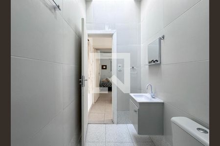 Banheiro de casa para alugar com 1 quarto, 35m² em Chácara Santo Antônio (zona Sul), São Paulo