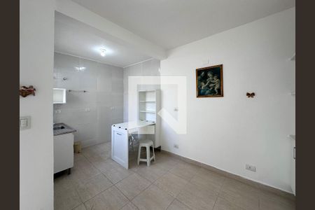 Sala/cozinha  de casa para alugar com 1 quarto, 35m² em Chácara Santo Antônio (zona Sul), São Paulo