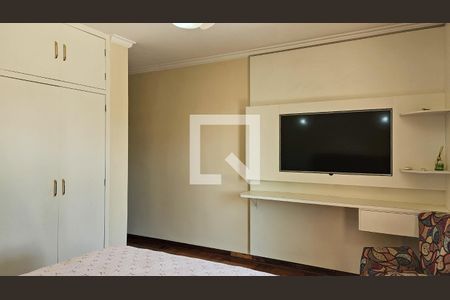 Casa à venda com 300m², 4 quartos e 4 vagasSuite