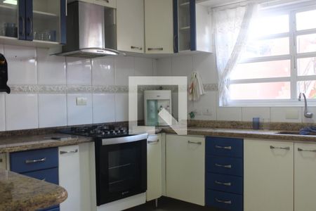 Casa à venda com 300m², 4 quartos e 4 vagasCozinha