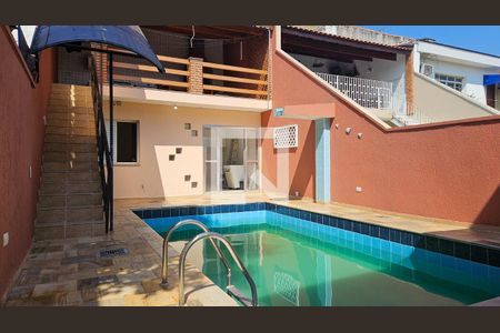 Casa à venda com 300m², 4 quartos e 4 vagasPiscina