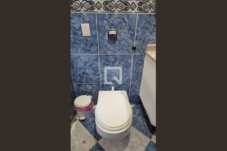 Casa à venda com 300m², 4 quartos e 4 vagasBanheiro 1