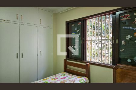 Casa à venda com 300m², 4 quartos e 4 vagasQuarto 2