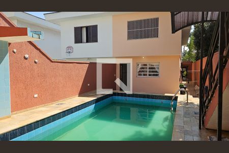 Casa à venda com 300m², 4 quartos e 4 vagasPiscina