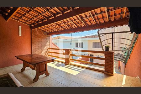 Casa à venda com 300m², 4 quartos e 4 vagasChurrasqueira