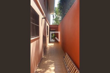 Casa à venda com 300m², 4 quartos e 4 vagasCorredorCorredor