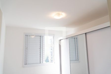 Quarto 1 de apartamento para alugar com 2 quartos, 54m² em Vila Praia, São Paulo