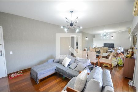 Apartamento à venda com 125m², 3 quartos e 1 vagaSala