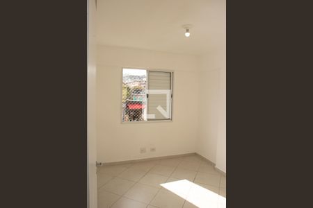Quarto 2 de apartamento para alugar com 2 quartos, 43m² em Vila Taquari, São Paulo