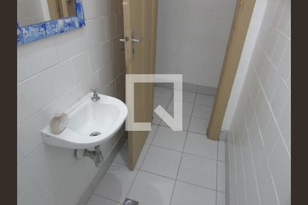 Casa à venda com 200m², 4 quartos e 1 vagaBanheiro 1