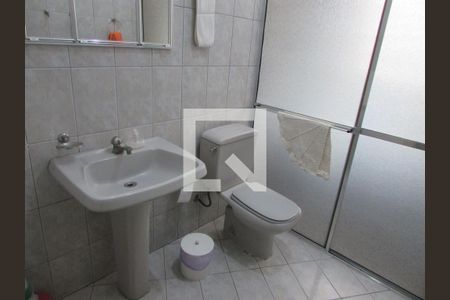 Casa à venda com 200m², 4 quartos e 1 vagaBanheiro 2