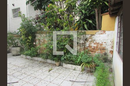 Casa à venda com 200m², 4 quartos e 1 vagaQuintal