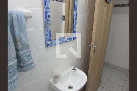 Casa à venda com 200m², 4 quartos e 1 vagaBanheiro 1