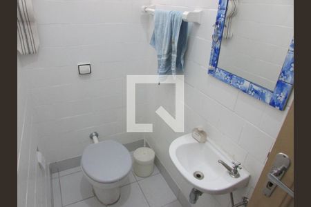 Casa à venda com 200m², 4 quartos e 1 vagaBanheiro 1