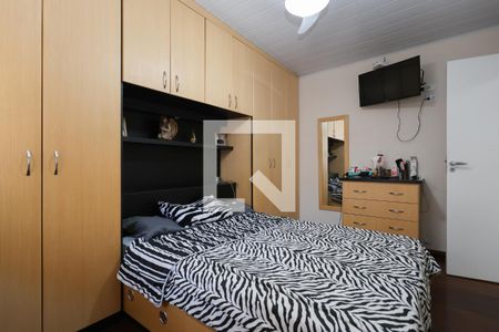 Casa à venda com 290m², 5 quartos e 3 vagas Casa à venda com 290m², 5 quartos e 3 vagasQuarto 2