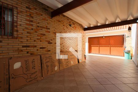 Casa à venda com 290m², 5 quartos e 3 vagas Casa à venda com 290m², 5 quartos e 3 vagasGaragem