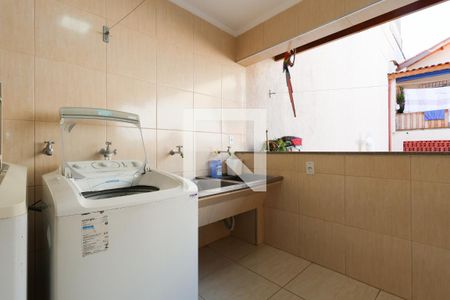 Casa à venda com 290m², 5 quartos e 3 vagas Casa à venda com 290m², 5 quartos e 3 vagasÁrea de serviço