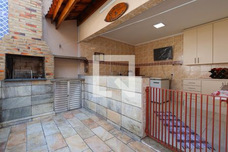 Casa à venda com 290m², 5 quartos e 3 vagas Casa à venda com 290m², 5 quartos e 3 vagasChurrasqueira