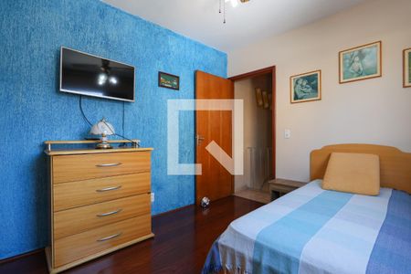 Casa à venda com 290m², 5 quartos e 3 vagas Casa à venda com 290m², 5 quartos e 3 vagasEdícula - Quarto 1