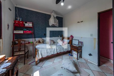 Casa à venda com 355m², 6 quartos e 6 vagas Casa à venda com 355m², 6 quartos e 6 vagasQuarto 2