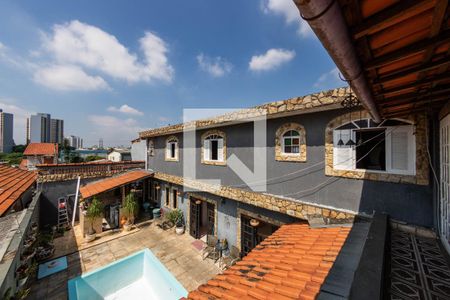 Casa à venda com 355m², 6 quartos e 6 vagas Casa à venda com 355m², 6 quartos e 6 vagasÁrea comum