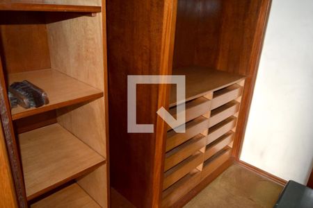 Apartamento à venda com 392m², 3 quartos e 3 vagasCloset Suíte