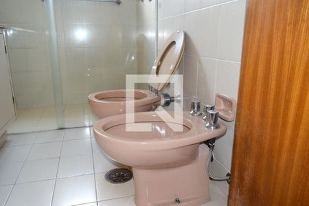 Apartamento à venda com 392m², 3 quartos e 3 vagasBanheiro da Suíte