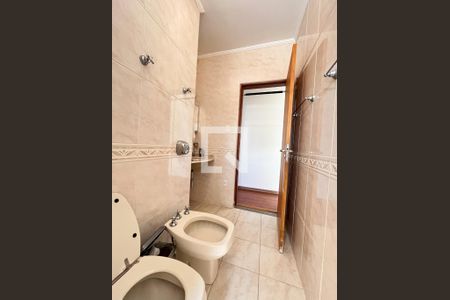 Casa à venda com 167m², 3 quartos e 3 vagasBanheiro Corredor