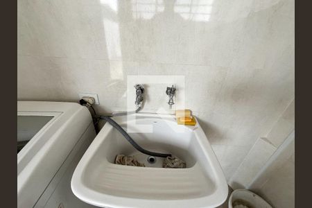 Casa à venda com 167m², 3 quartos e 3 vagasÁrea de Serviço