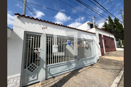 Casa à venda com 167m², 3 quartos e 3 vagasFachada