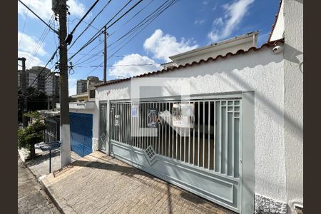 Casa à venda com 167m², 3 quartos e 3 vagasFachada