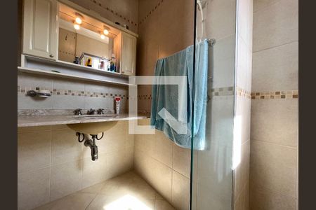 Casa à venda com 167m², 3 quartos e 3 vagasBanheiro da Suíte 1